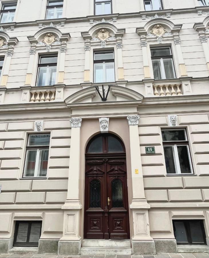 The Getaway Ljubljana Apartment ภายนอก รูปภาพ