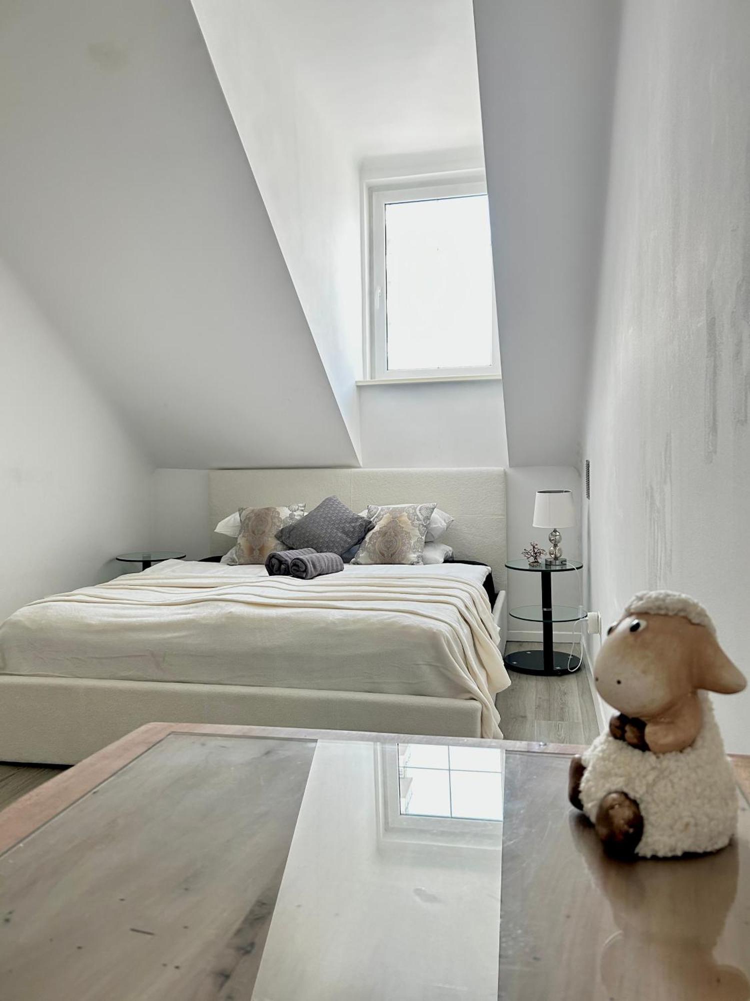 The Getaway Ljubljana Apartment ภายนอก รูปภาพ
